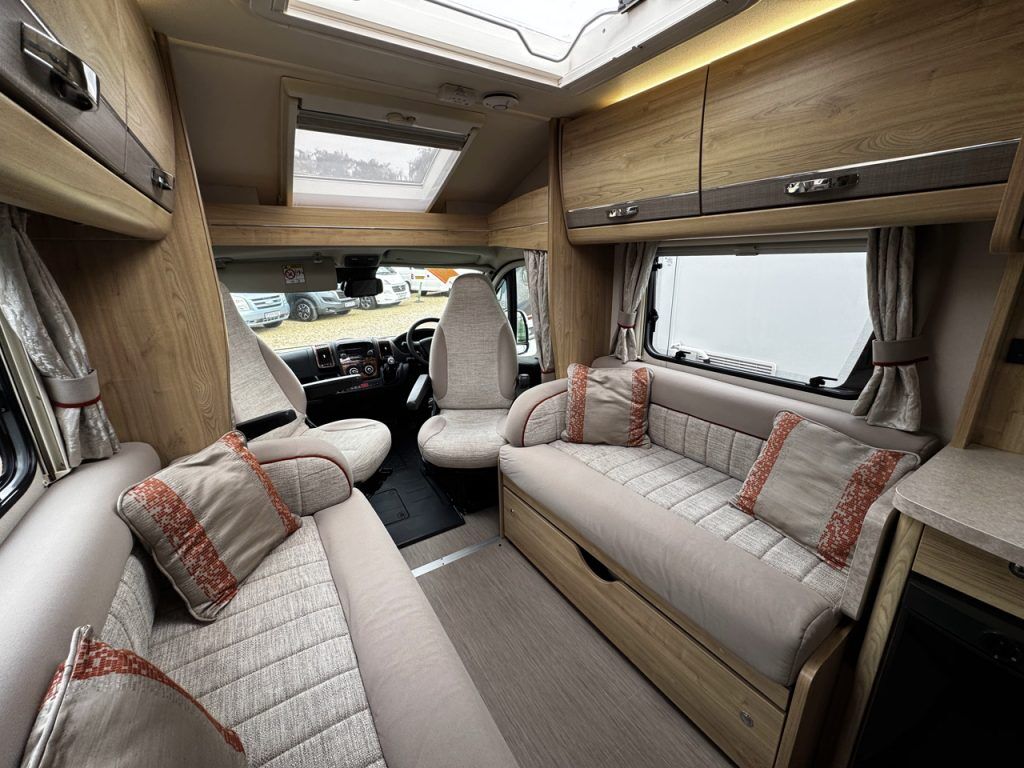 Elddis Supreme 155