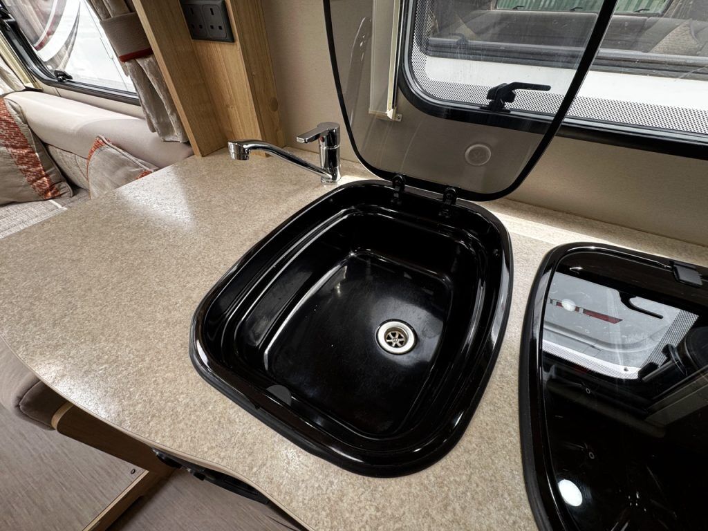 Elddis Supreme 155