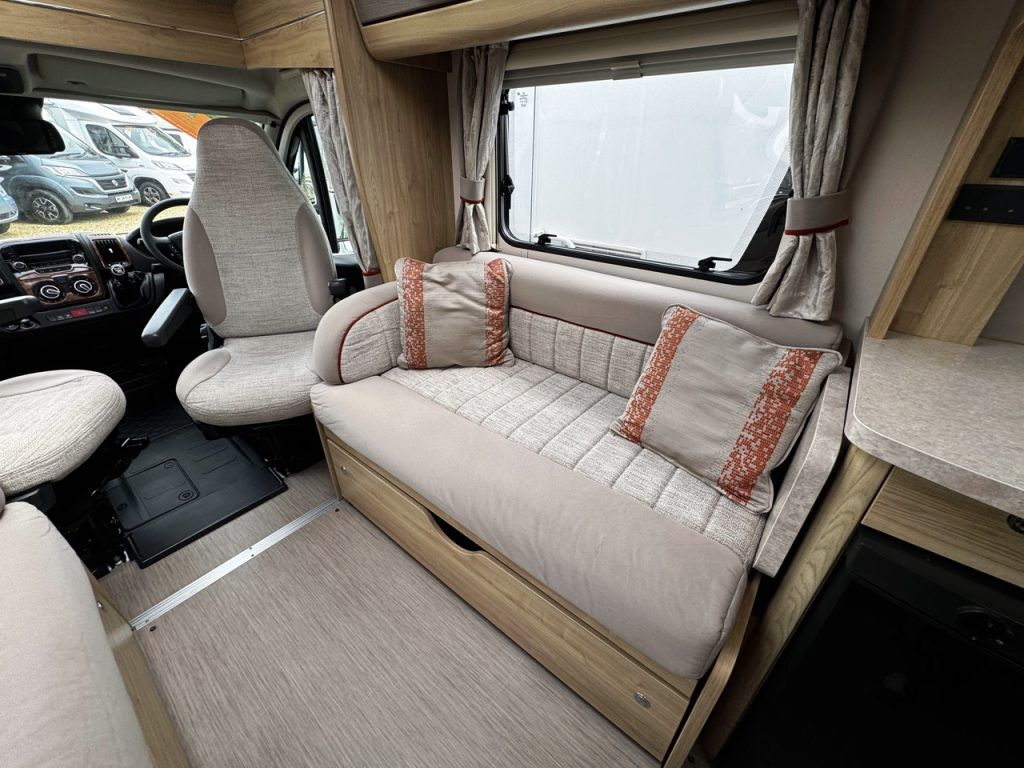 Elddis Supreme 155