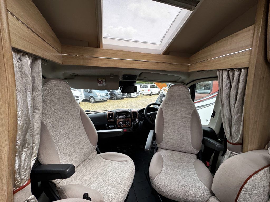 Elddis Supreme 155